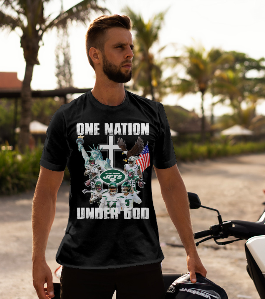 New York Jets One Nation Under God Statue Of Liberty Eagle Flag Football Players T-Shirt