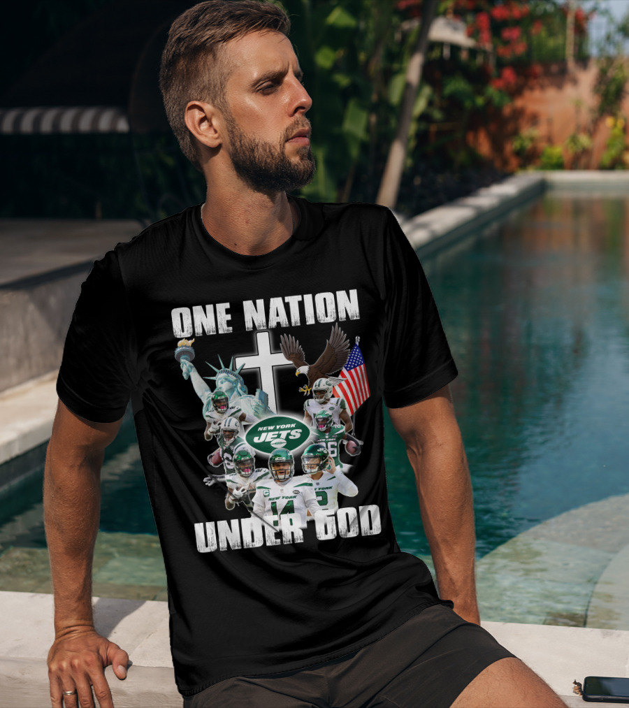 New York Jets One Nation Under God Statue Of Liberty Eagle Flag Football Players T-Shirt