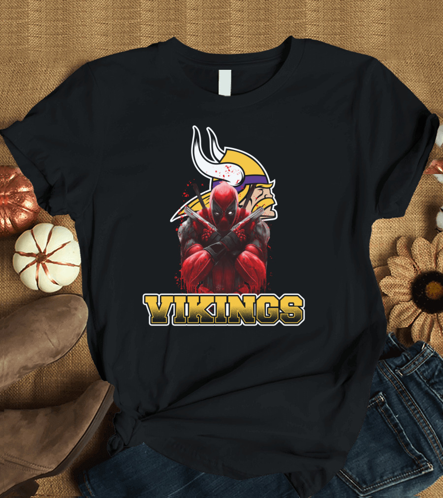 Minnesota Vikings and Deadpool Crossover Fans Unite T-Shirt