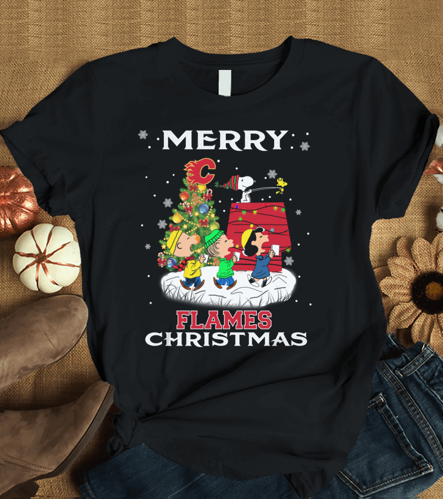 Merry Calgary Flames Christmas With Snoopy and Peanuts Holiday Scene T-Shirt