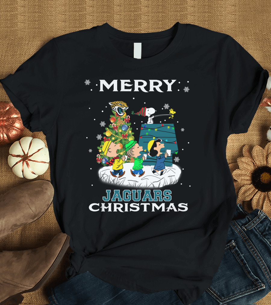 Merry Jaguars Christmas Snoopy And Peanuts Holiday Scene T-Shirt
