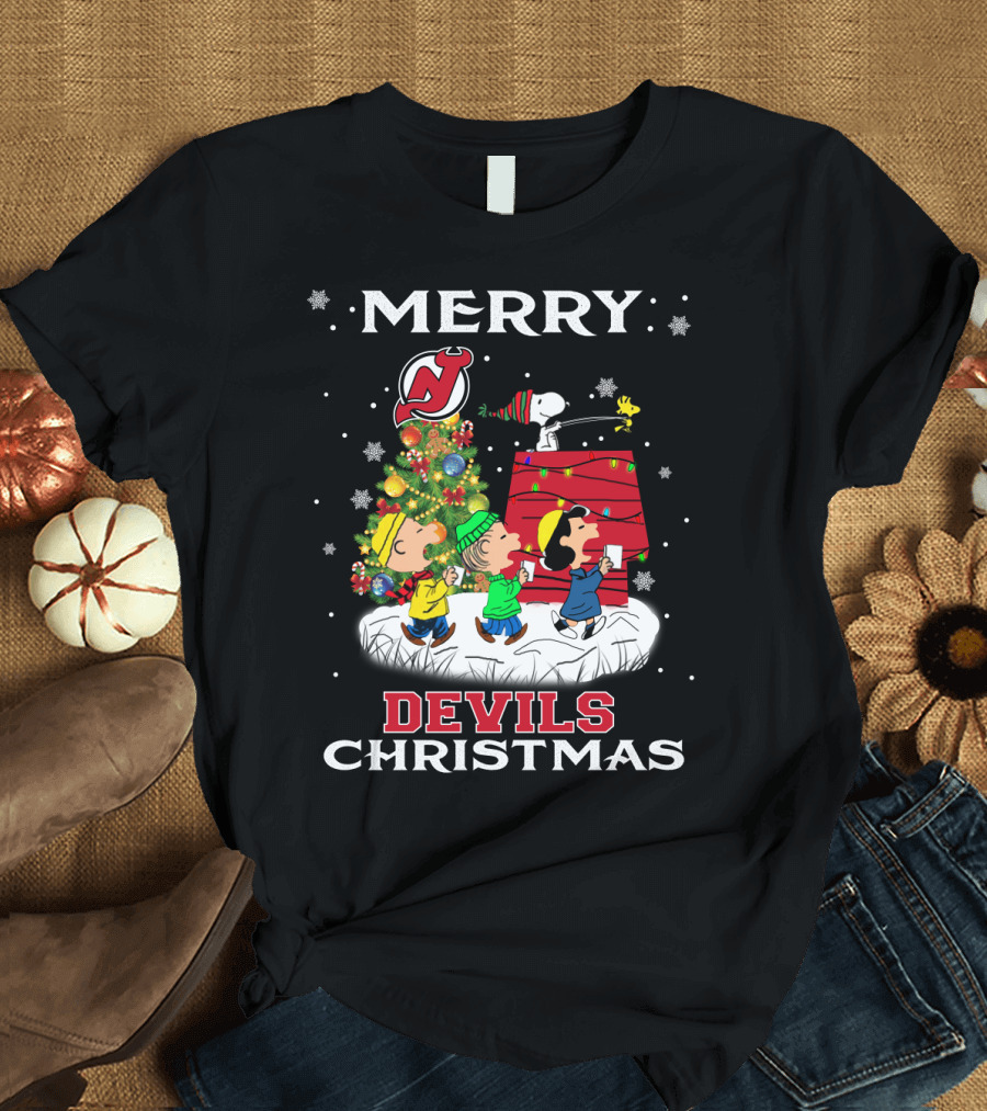 Merry New Jersey Devils Christmas with Snoopy and Peanuts Characters T-Shirt