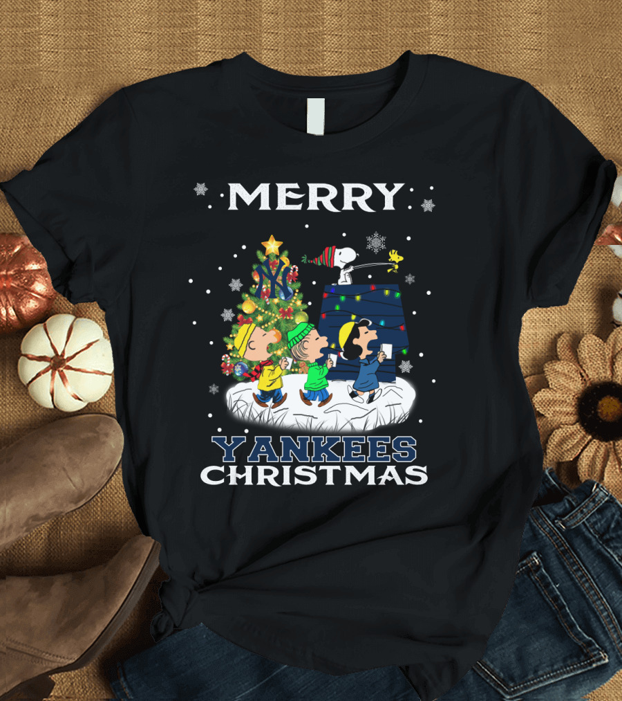 Merry Yankees Christmas Featuring Snoopy and Peanuts Characters T-Shirt