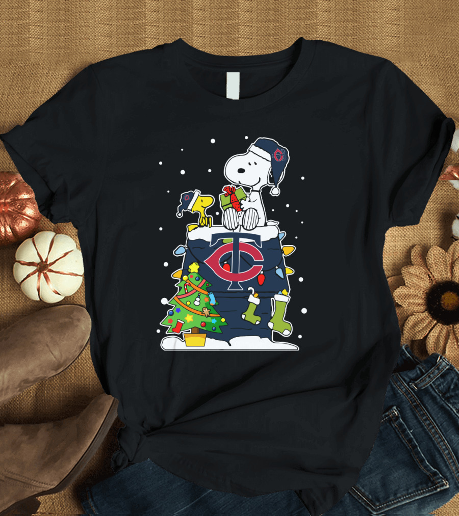 Minnesota Twins Snoopy and Woodstock Christmas T-Shirt