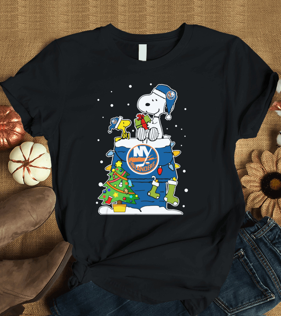 NY Islanders and Snoopy Christmas T-Shirt