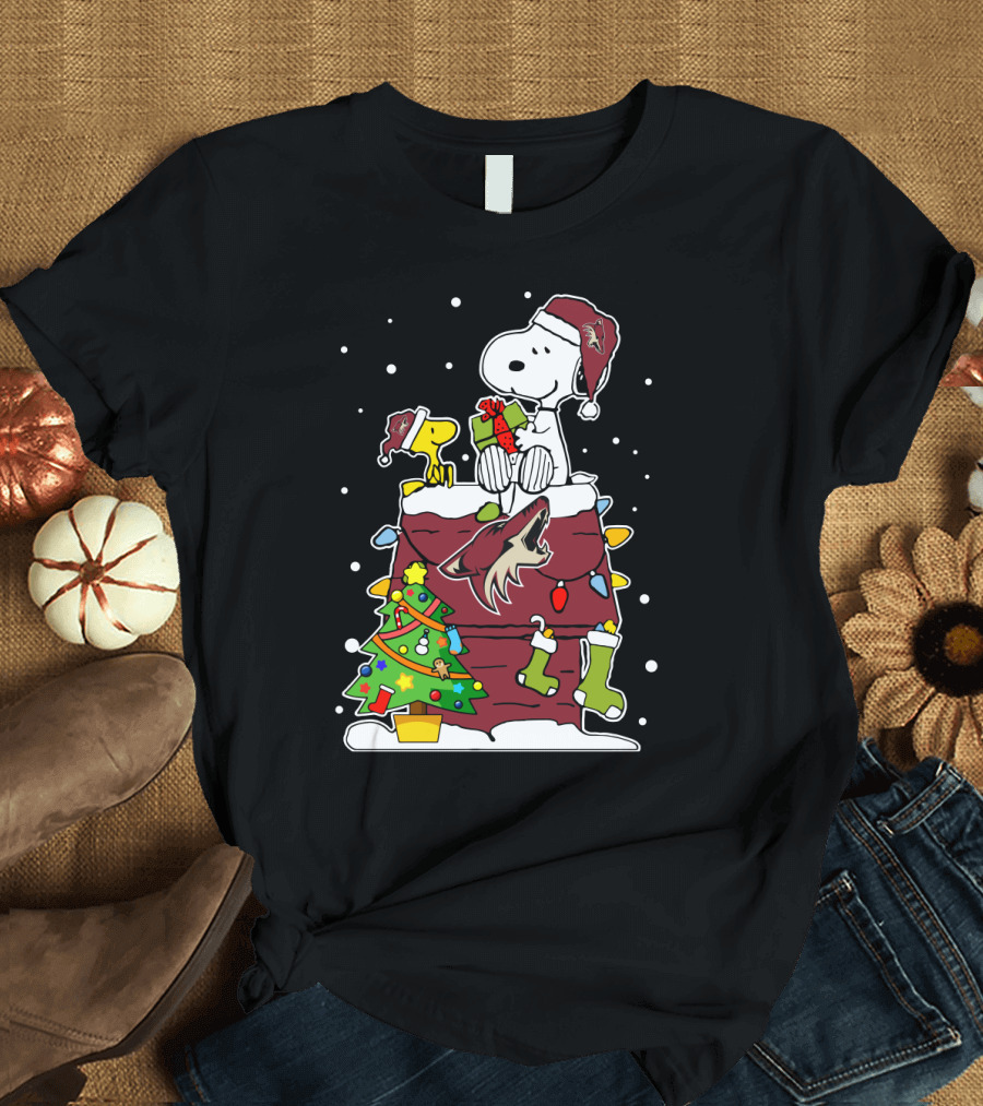 Arizona Coyotes Snoopy Christmas Celebration with Woodstock and Santa Hats T-Shirt
