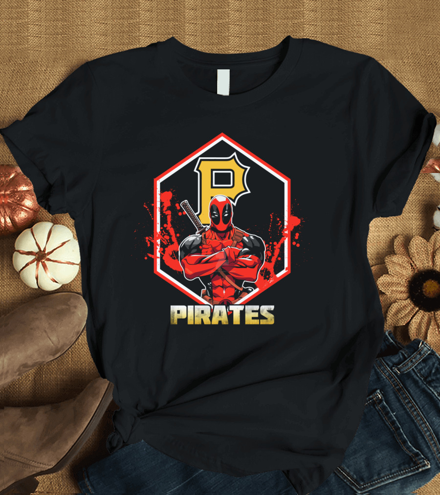 Deadpool Crossover with Pittsburgh Pirates Logo Fans T-Shirt