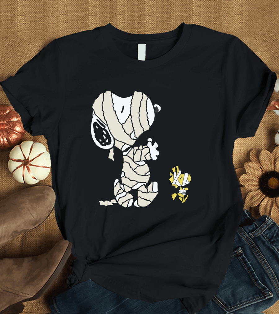 Peanuts Snoopy Mummy Wrapped Woodstock Halloween T-Shirt
