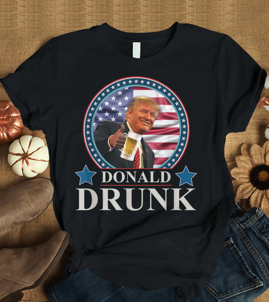 Donald Drunk Drinking Presidents Flag Beer Mug Stars T-Shirt