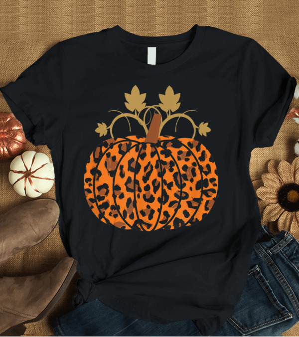 T-Shirt: Pumpkin Leopard Halloween Fall Autumn T-Shirt Pumpkin Leopard Halloween Fall Autumn T-Shirt
