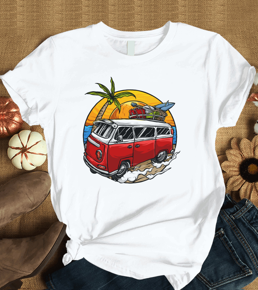 Holiday Vintage Car with Sunset Surfboard and Palm Tree Beach Scene T-Shirt