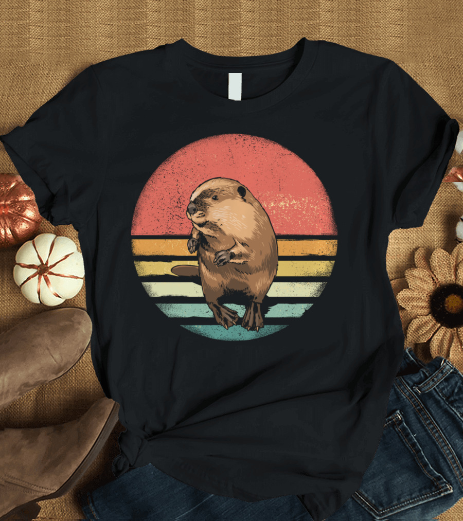 Retro Vintage Castor Nature Lover with Striped Sunset Circle T-Shirt