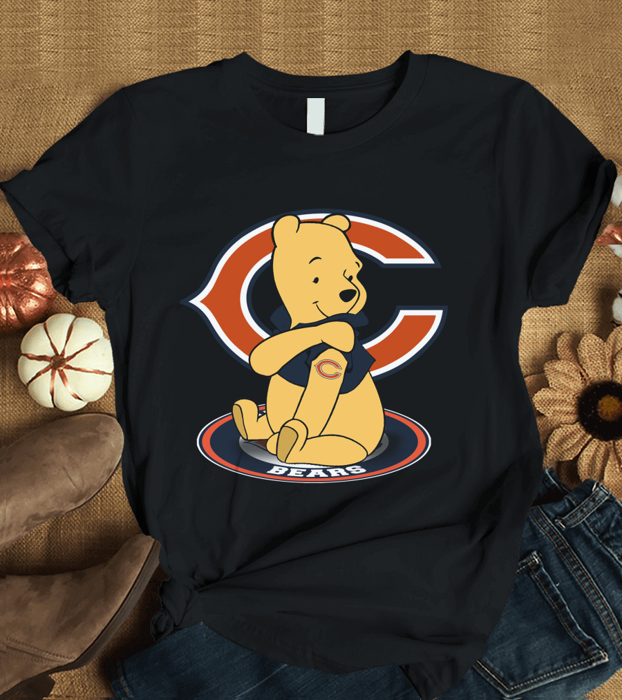 Pooh with Chicago Bears T-Shirt