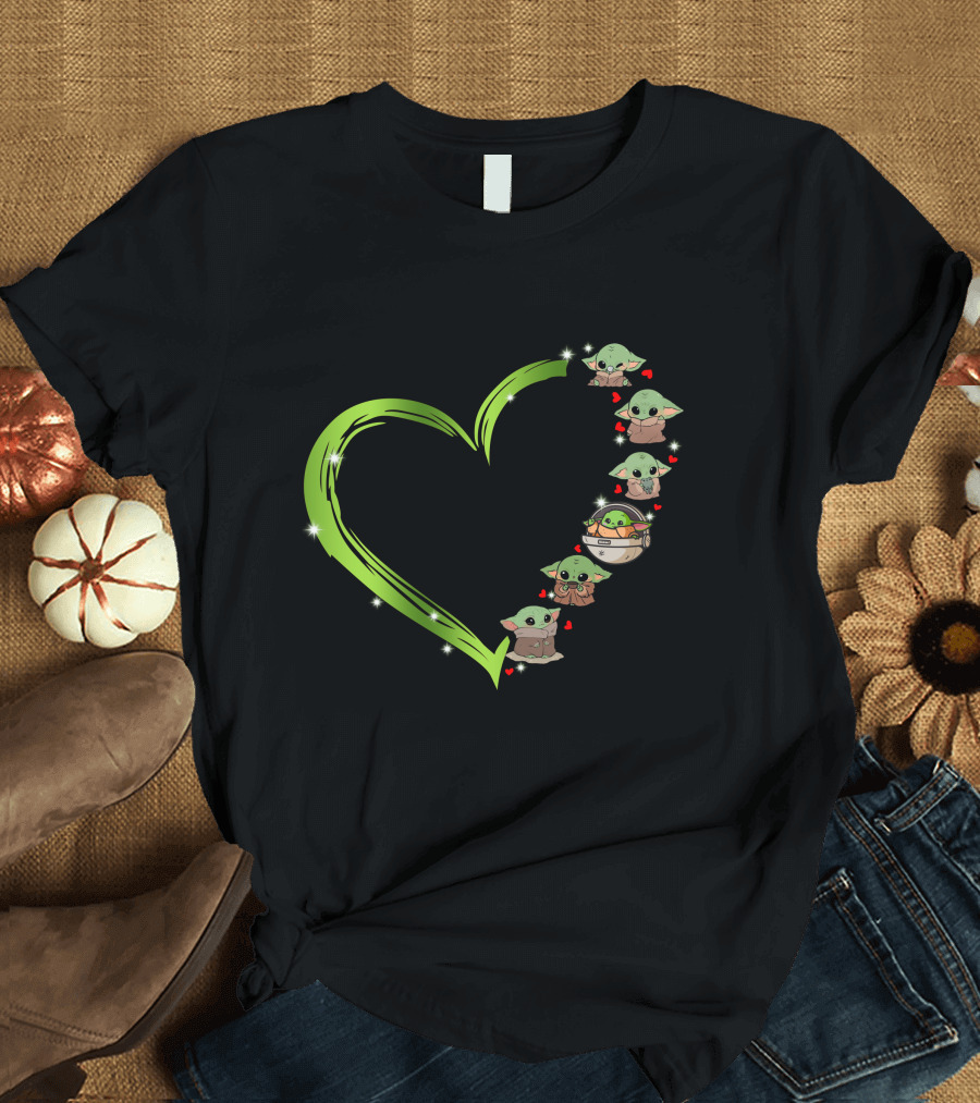 Baby Yoda Love Heart Shape Grogu Mandalorian Cute Green Jedi T-Shirt