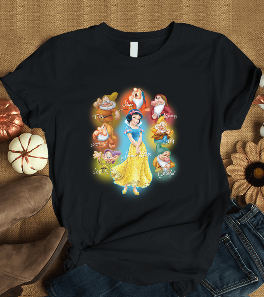 Snow White Signature with Doc, Sleepy, Sneezy, Dopey, Grumpy, Happy, Bashful T-Shirt