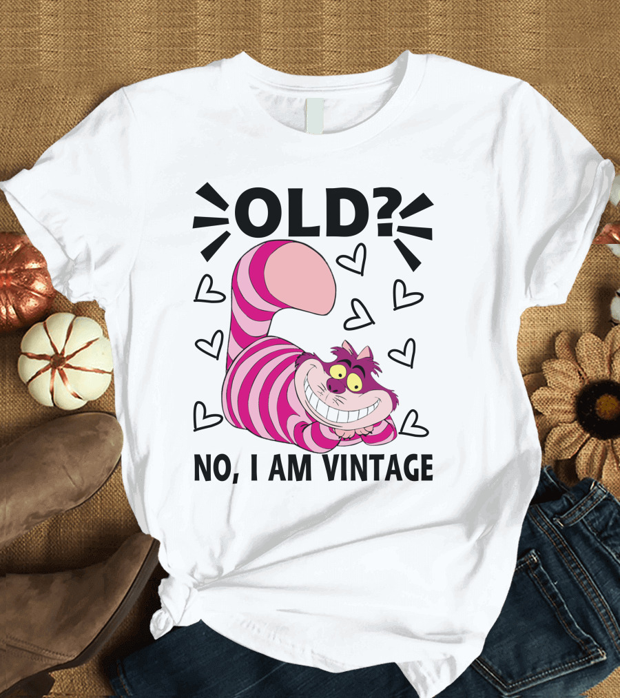 OLD NO I AM VINTAGE Cheshire Cat Hearts T-Shirt