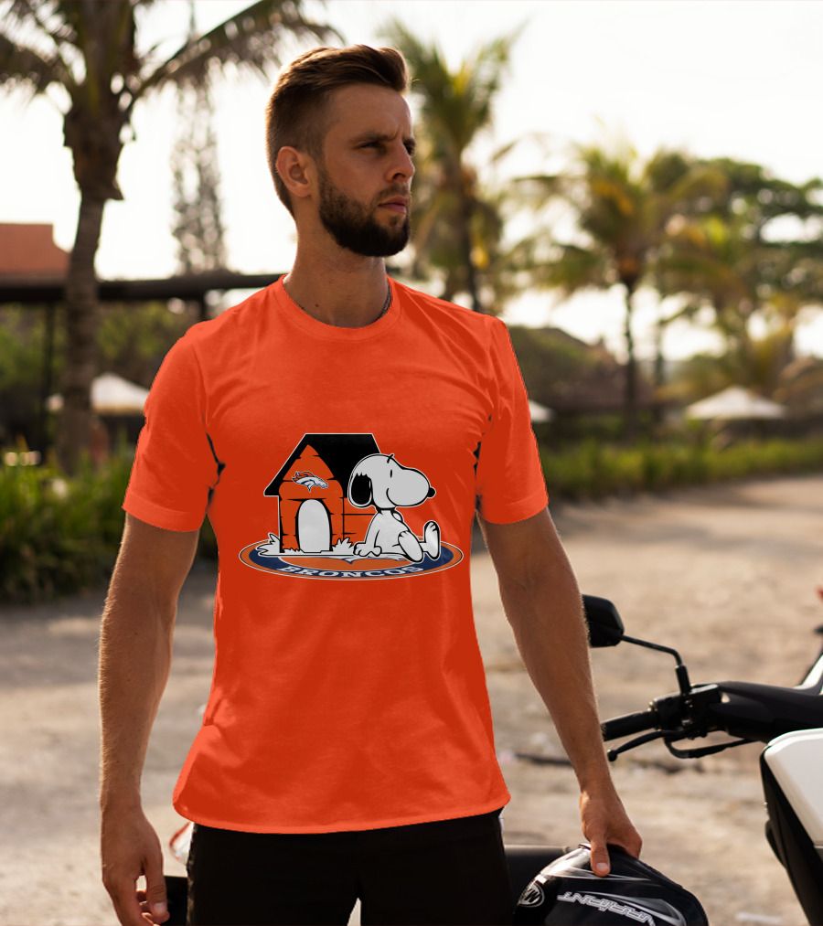 Denver Broncos Snoopy Fan Forever T-Shirt