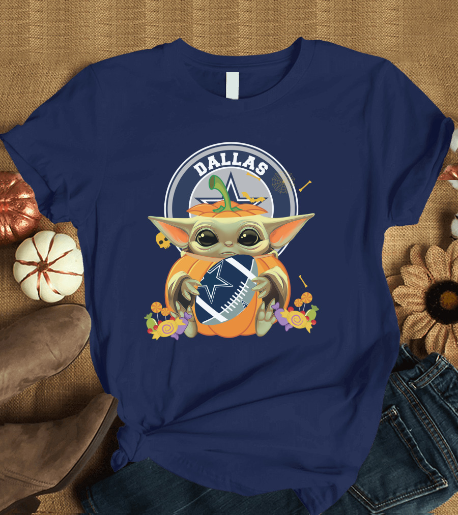 Halloween Pumpkin Baby Yoda Hug Dallas Cowboys Football T-Shirt