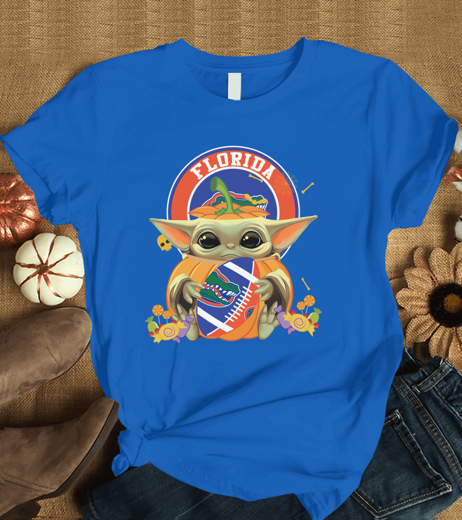 Florida Gators Halloween Pumpkin Baby Yoda Hug Football T-Shirt