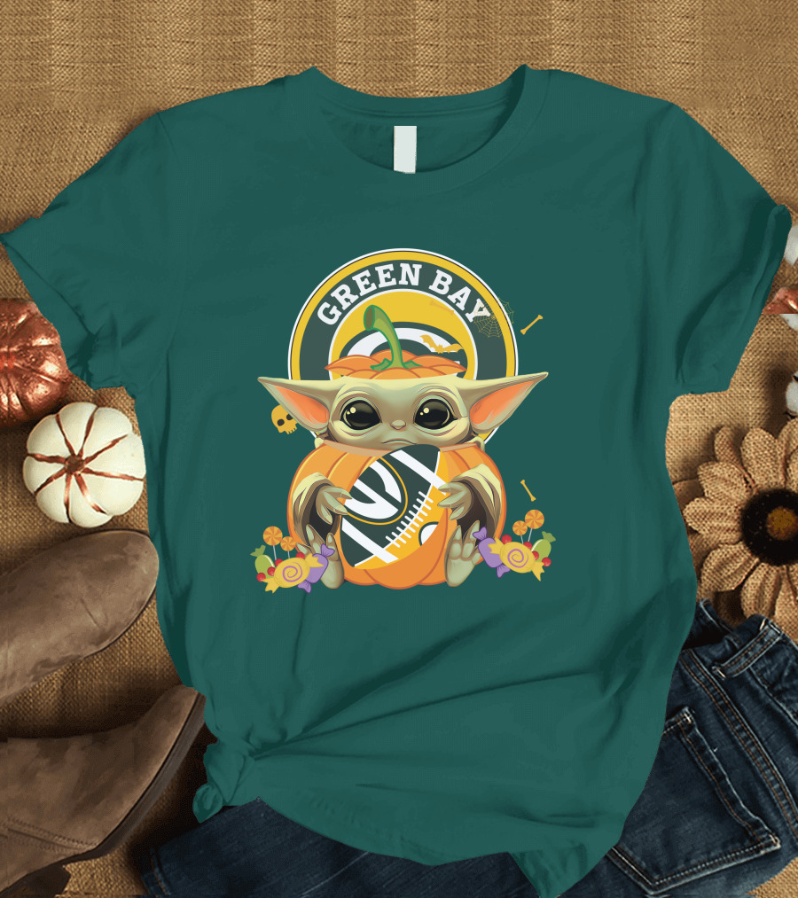 Halloween Pumpkin Baby Yoda Hug Green Bay Packers T-Shirt