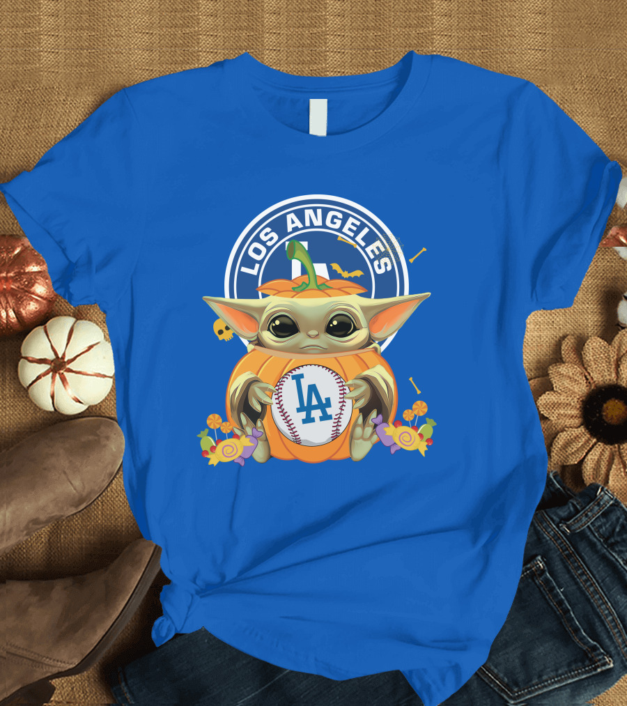 Los Angeles Dodgers Halloween Baby Yoda Hugging Pumpkin T-Shirt