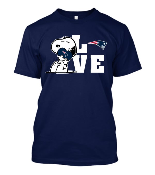 Snoopy Hugging New England Patriots Love T-Shirt