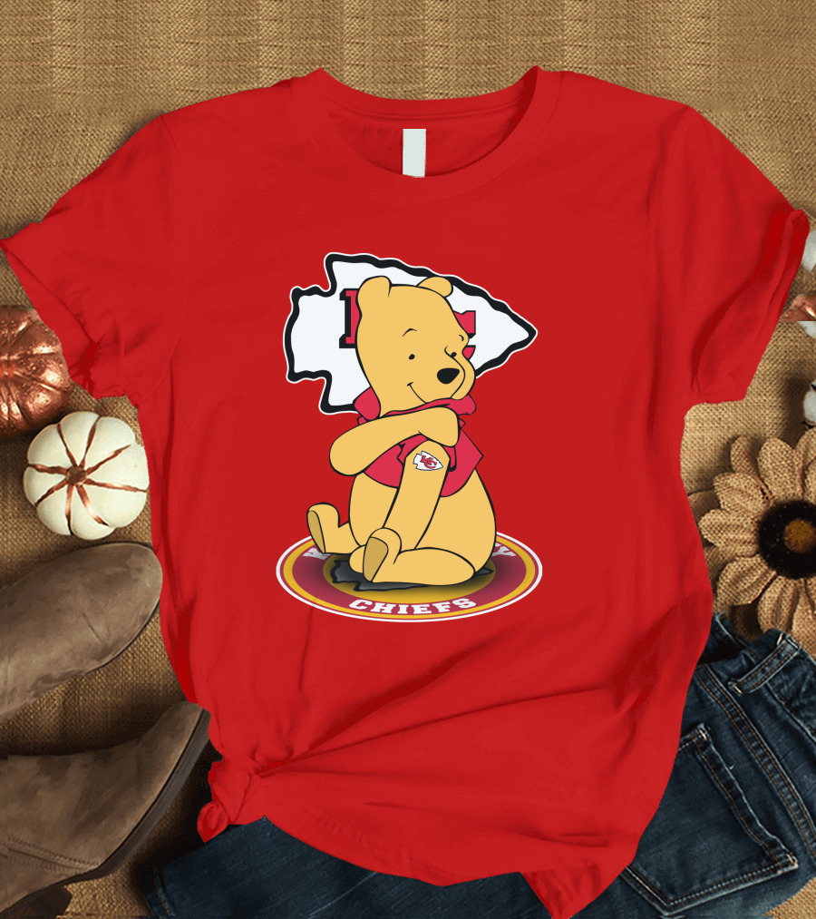 Kansas City Chiefs Winnie the Pooh Sitting on T-Shirt