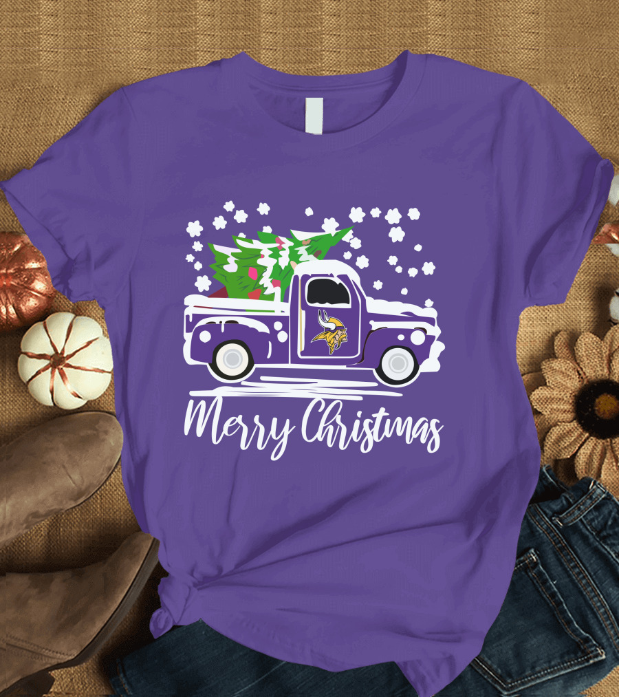 Merry Christmas Minnesota Vikings Vintage Car with Christmas Tree T-Shirt