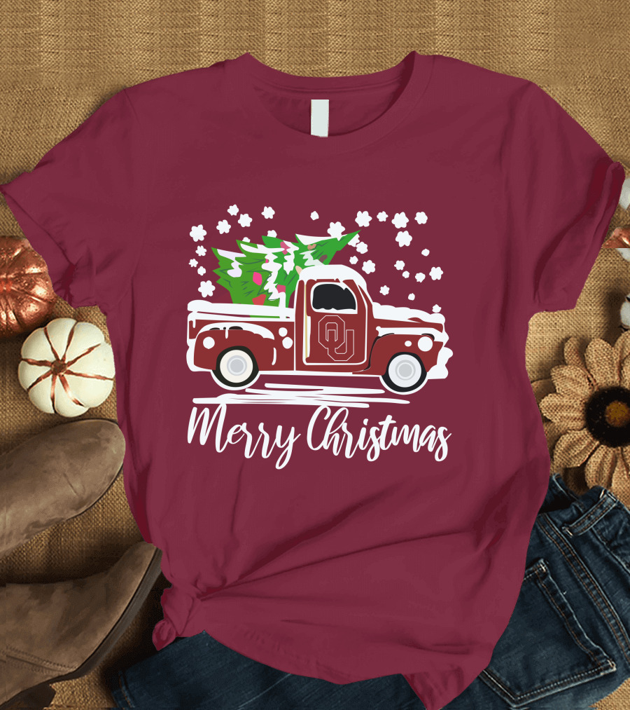 Merry Christmas Oklahoma Sooners Vintage Truck with Tree T-Shirt