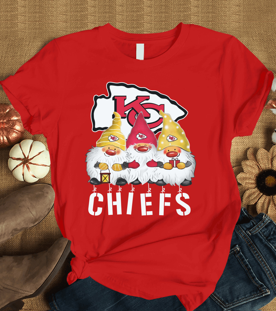 Kansas City Chiefs Merry Christmas Happy Holidays Gnomes T-Shirt