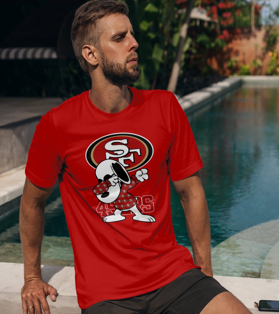 San Francisco 49ers Snoopy Dabbing SF T-Shirt