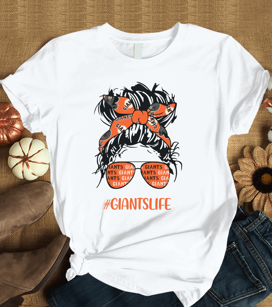 GIANTSLIFE Messy Bun Girl With Giants Headband And Glasses T-Shirt