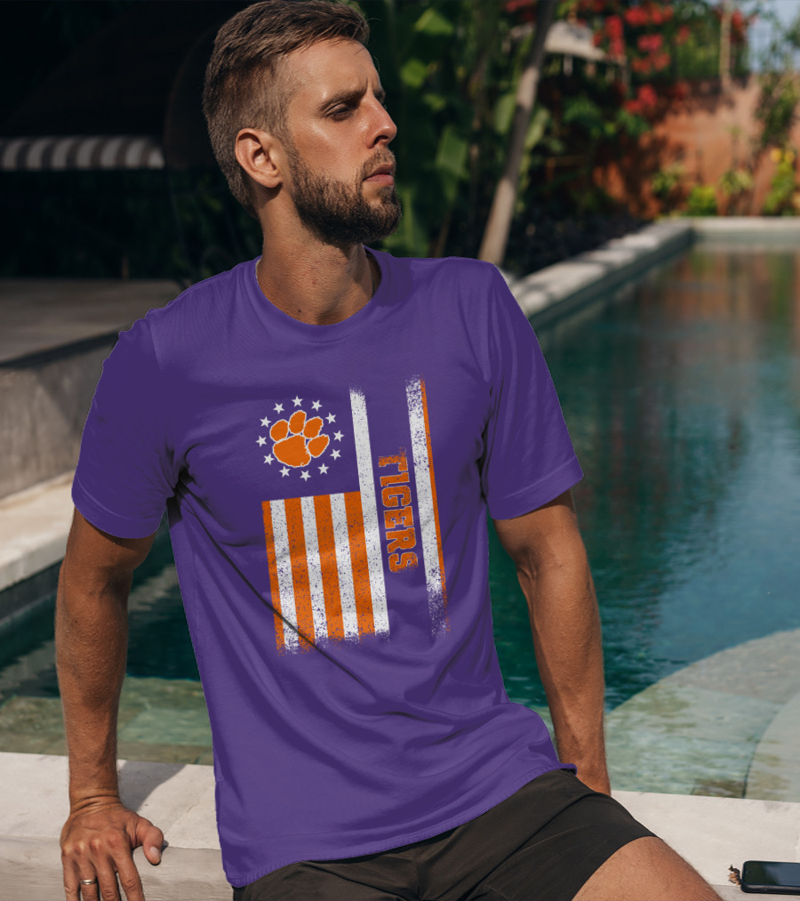 Clemson Tigers American Flag Paw Print T-Shirt