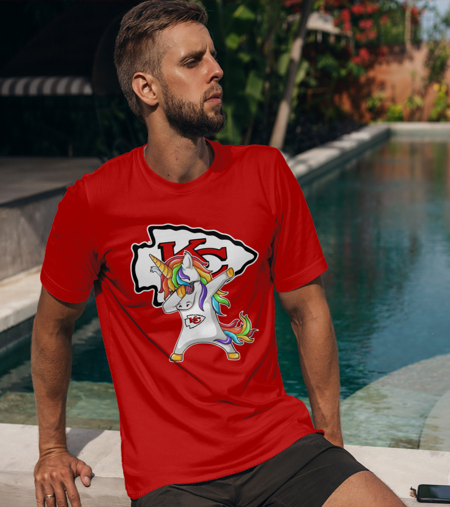 Kansas City Chiefs Unicorn Dabbing KC Logo Rainbow Mane T-Shirt