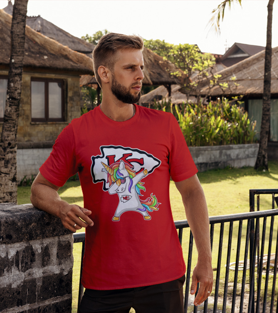 Kansas City Chiefs Unicorn Dabbing KC Logo Rainbow Mane T-Shirt