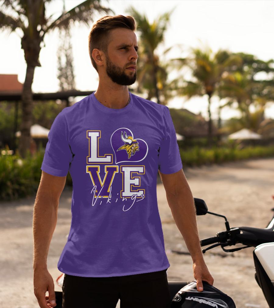 Love Minnesota Vikings Heart T-Shirt