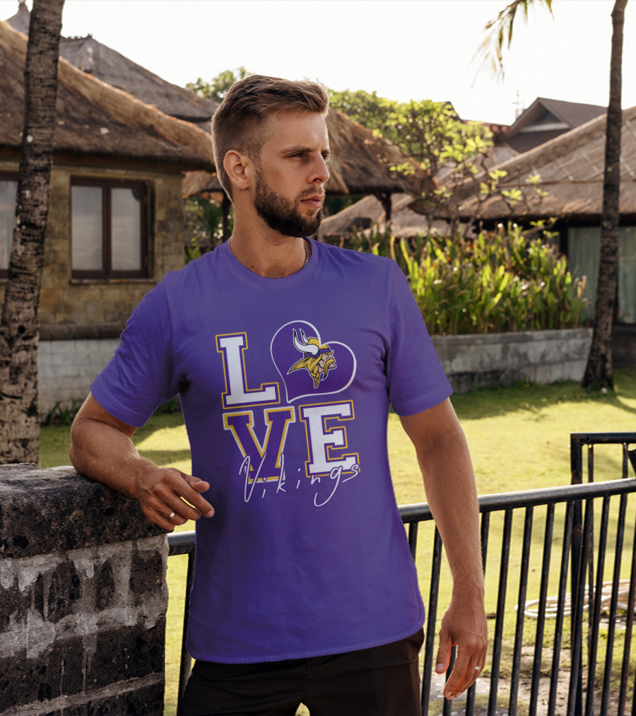 Love Minnesota Vikings Heart T-Shirt