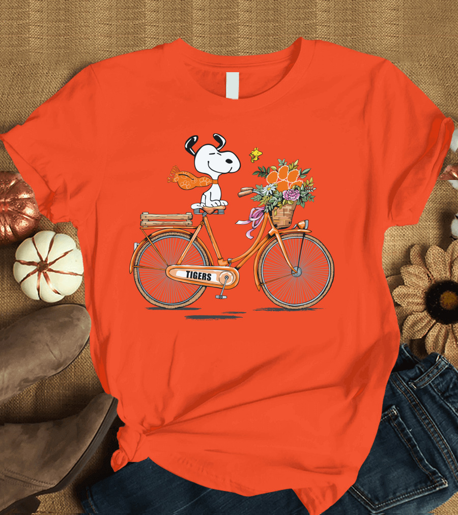 Clemson Tigers Snoopy Woodstock Bicycle Flowers T-Shirt