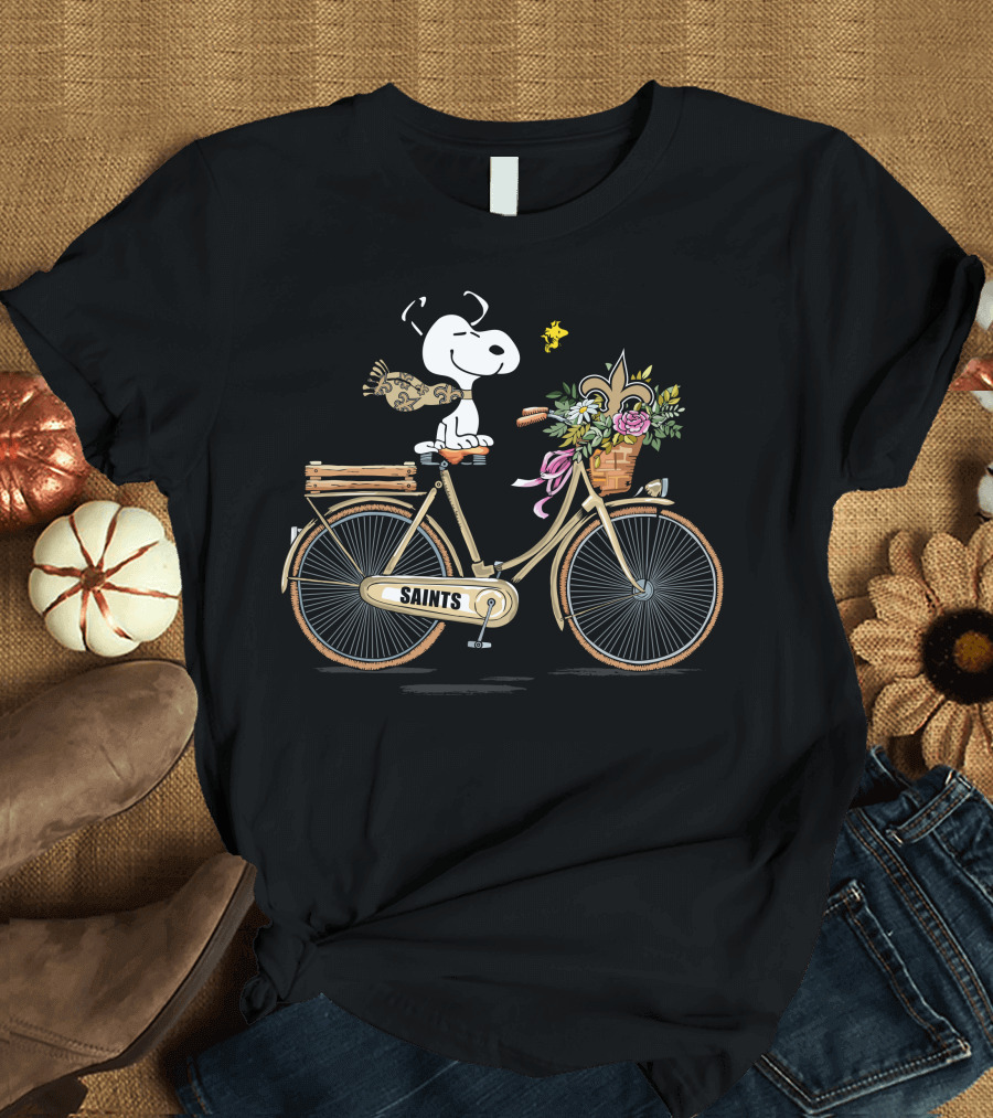 New Orleans Saints Snoopy Bicycle Ride Fleur de Lis Football Fan T-Shirt
