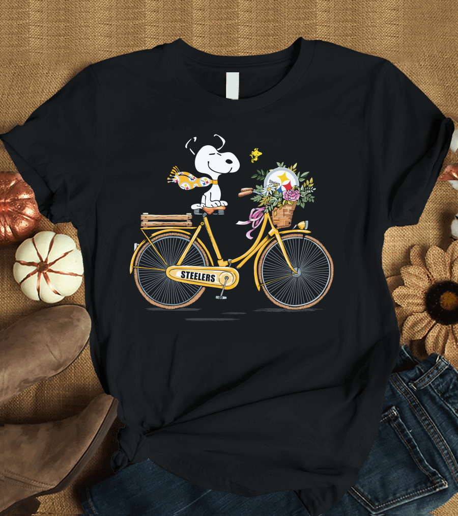Pittsburgh Steelers Snoopy on Bicycle with Football Helmet and Flowers T-Shirt