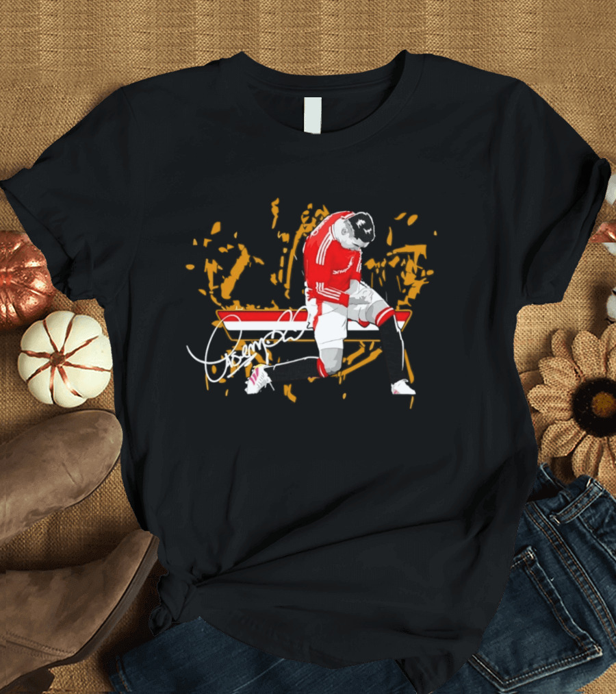 Casemiro 18 Man Utd Celebratory Signature Adored Gold Edition T-Shirt