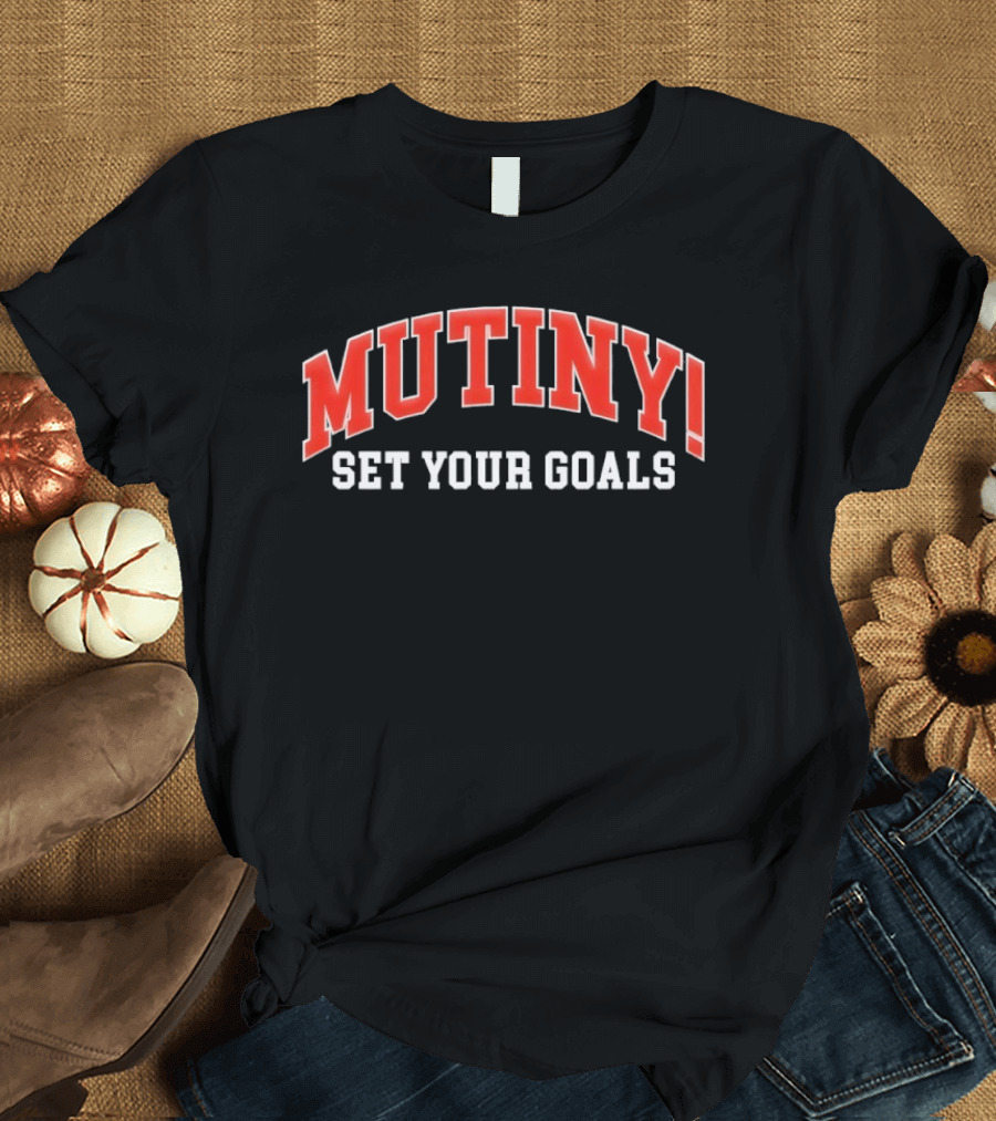 Mutiny! Set Your Goals Red And White Sports T-Shirt
