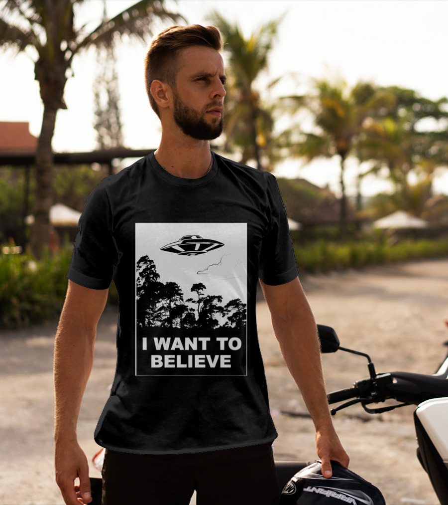 UFO I Want To Believe Flying Saucer Forest T-Shirt