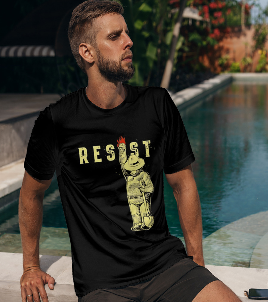Protect Our National Parks Bear Resist Fist Fire Shovel T-Shirt