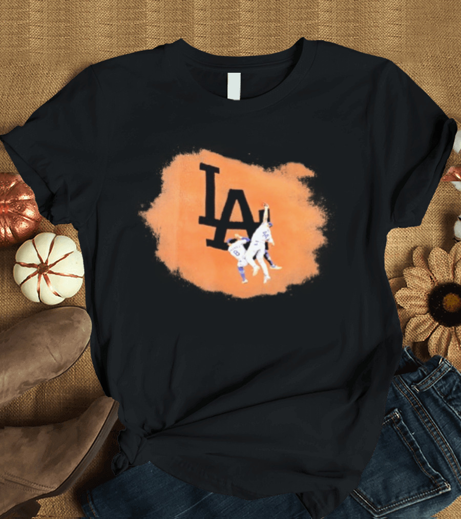 Los Angeles Dodgers Kike Hernandez Manny Machado Highlight Catch T-Shirt