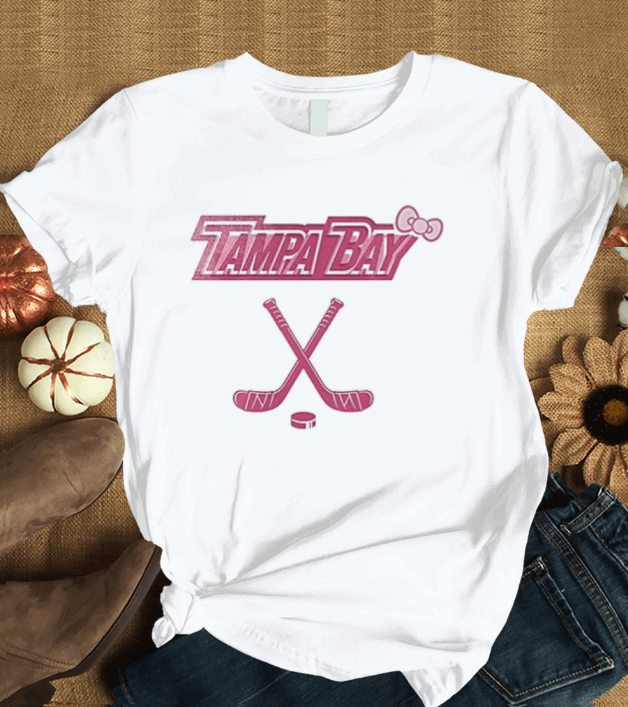 Tampa Bay Lightning Hello Kitty Crossed Hockey Sticks Bow T-Shirt