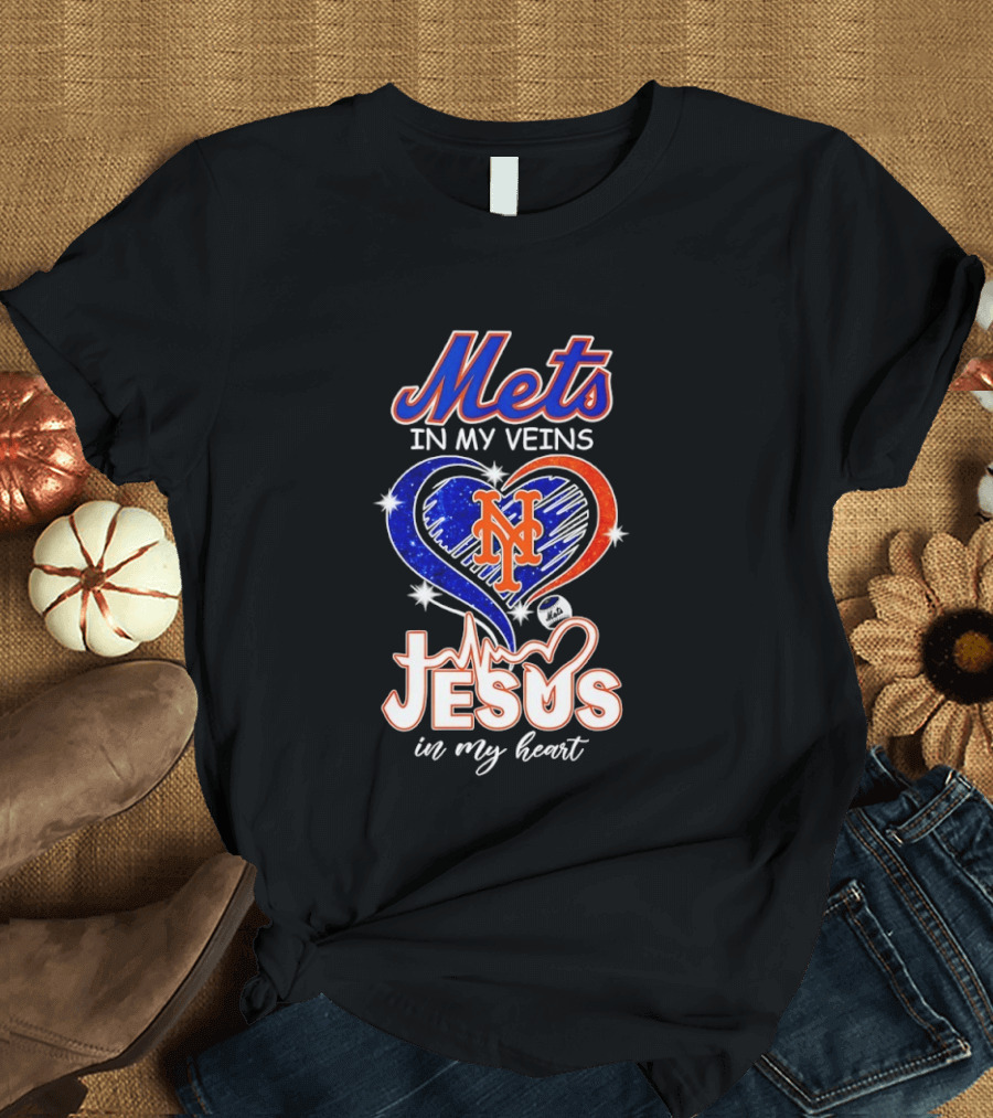 Mets In My Veins Heart Jesus In My Heart T-Shirt