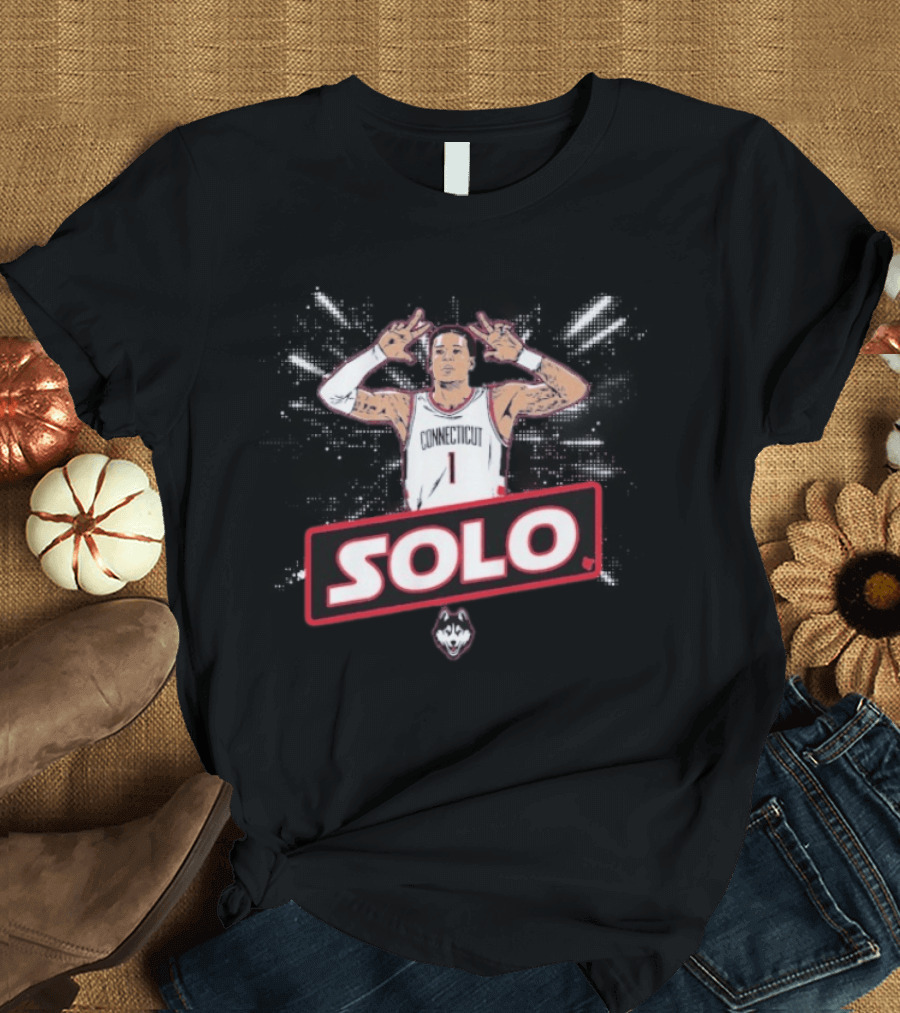 Connecticut Huskies Solo Basketball Player Pose T-Shirt