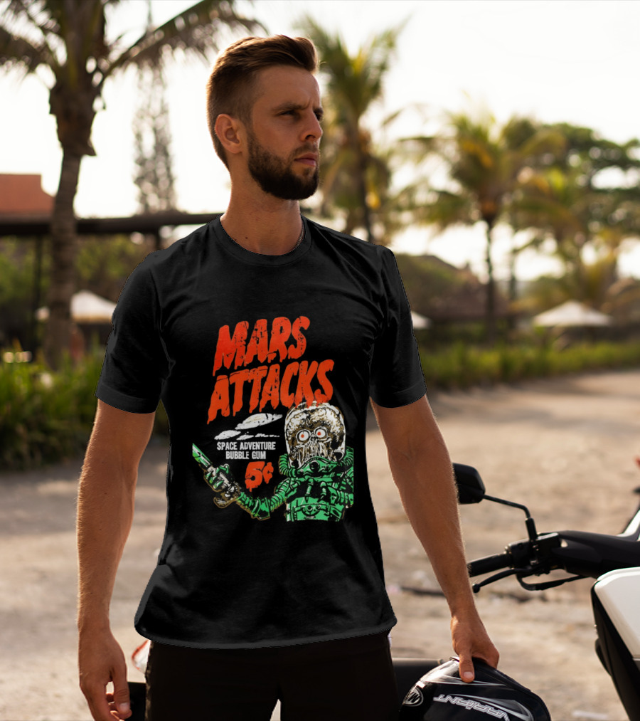 Mars Attacks Retro Space Adventure Bubble Gum 5 Cents Martian Comic T-Shirt