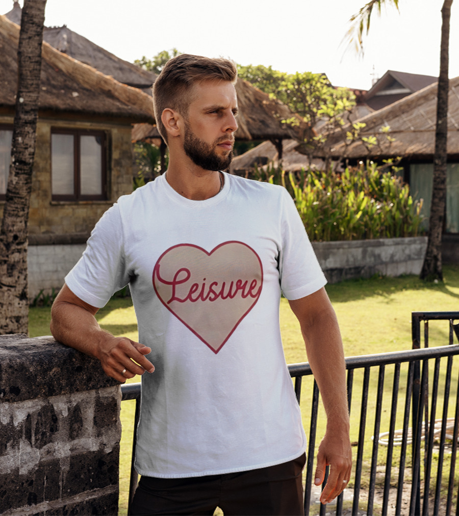 Leisure Heart Vintage Script Style Red T-Shirt